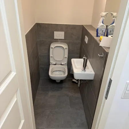 Megaschoen! Gassenviertel! 3 Schlafzimmer! Balkon! Zusaetzliches Gaeste-wc!