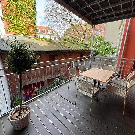 Apartment Megaschoen! Gassenviertel! 3 Schlafzimmer! Balkon! Zusaetzliches Gaeste-wc! Bayreuth